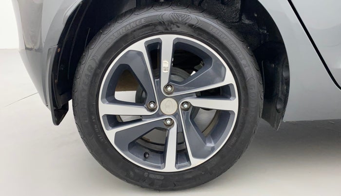 2022 Tata ALTROZ XZA PLUS, Petrol, Automatic, 12,481 km, Right Rear Wheel