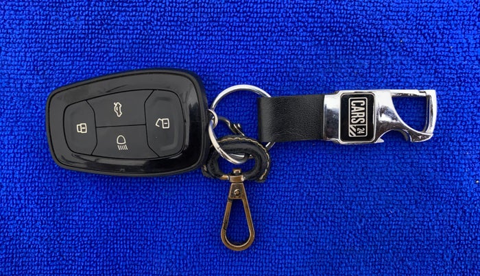 2022 Tata ALTROZ XZA PLUS, Petrol, Automatic, 12,481 km, Key Close Up