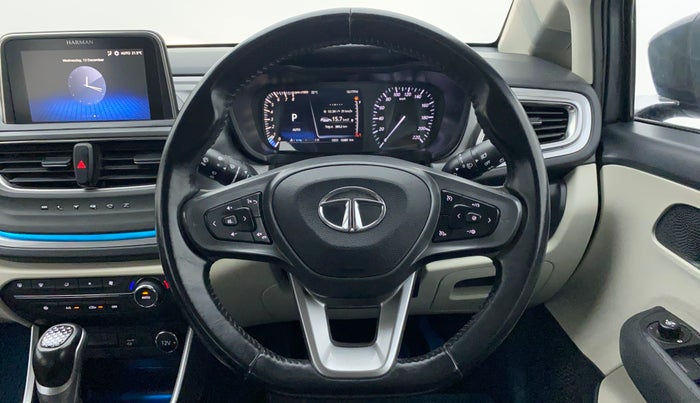 2022 Tata ALTROZ XZA PLUS, Petrol, Automatic, 12,481 km, Steering Wheel Close Up