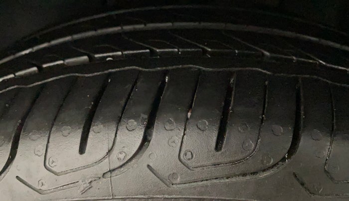 2022 Tata ALTROZ XZA PLUS, Petrol, Automatic, 12,481 km, Left Front Tyre Tread
