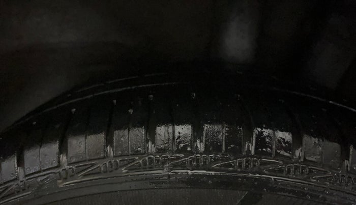 2016 Hyundai Grand i10 MAGNA AT 1.2 KAPPA VTVT, Petrol, Automatic, 72,832 km, Left Rear Tyre Tread