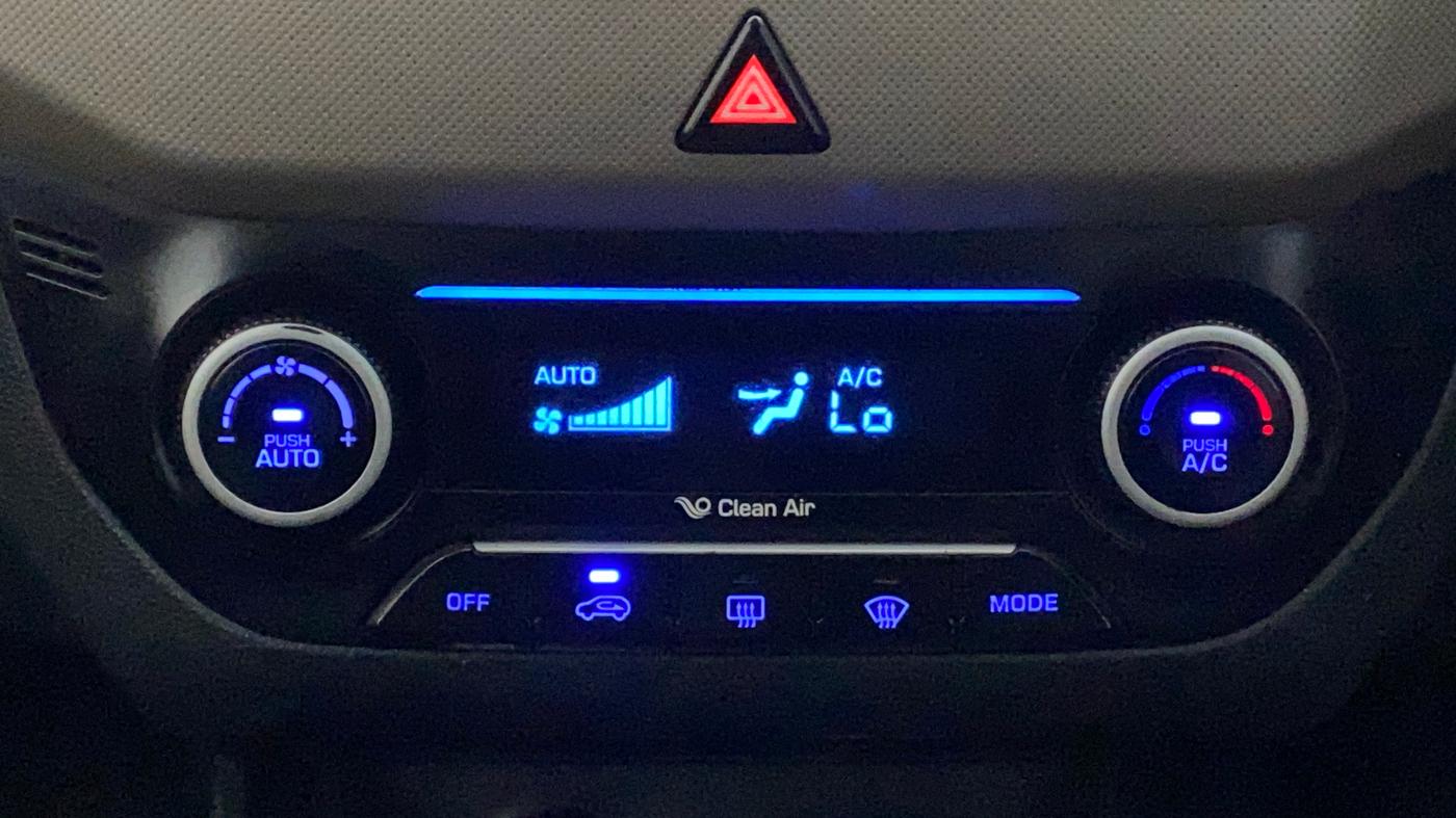 2015 Hyundai Creta SX (O) 1.6 DIESEL, Diesel, Manual, 96,293 km, Automatic Climate Control