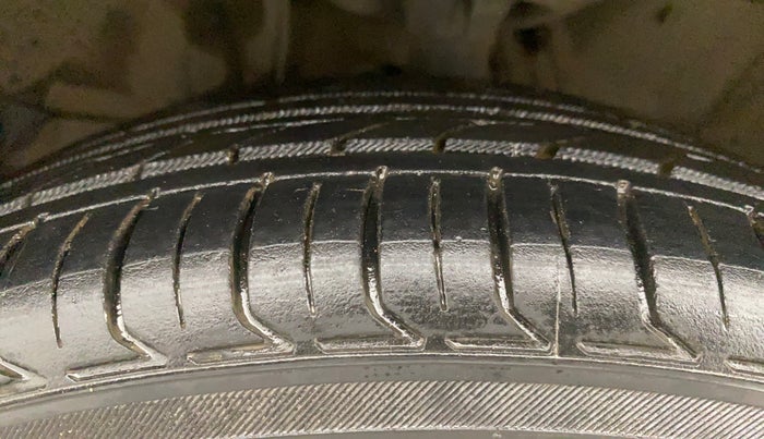 2014 Honda City 1.5L I-VTEC SV, Petrol, Manual, 60,007 km, Left Front Tyre Tread