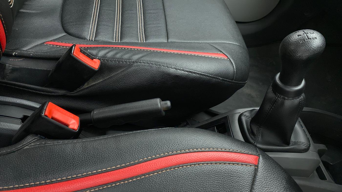 2019 Maruti Alto 800 LXI, Petrol, Manual, 18,659 km, Gear Lever