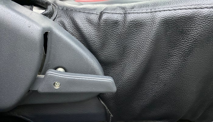 2019 Maruti Alto 800 LXI, Petrol, Manual, 18,659 km, Driver Side Adjustment Panel