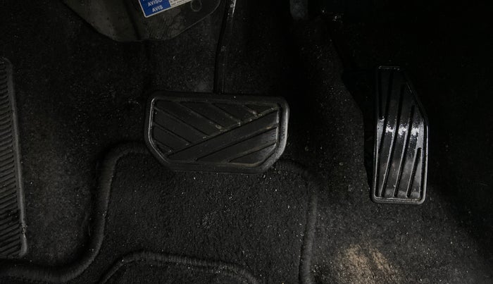 2018 Maruti Swift ZXI AMT, Petrol, Automatic, 35,174 km, Pedals