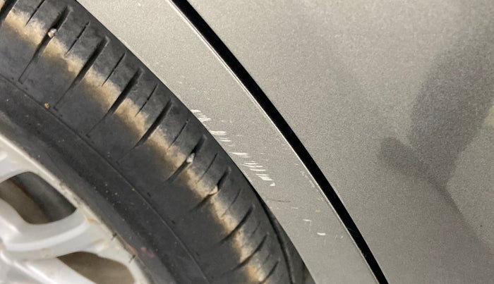 2018 Maruti Swift ZXI AMT, Petrol, Automatic, 35,174 km, Right quarter panel - Minor scratches
