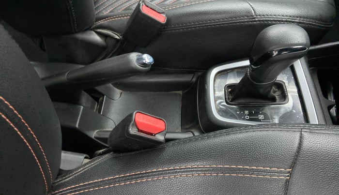 2018 Maruti Swift ZXI AMT, Petrol, Automatic, 35,174 km, Gear Lever
