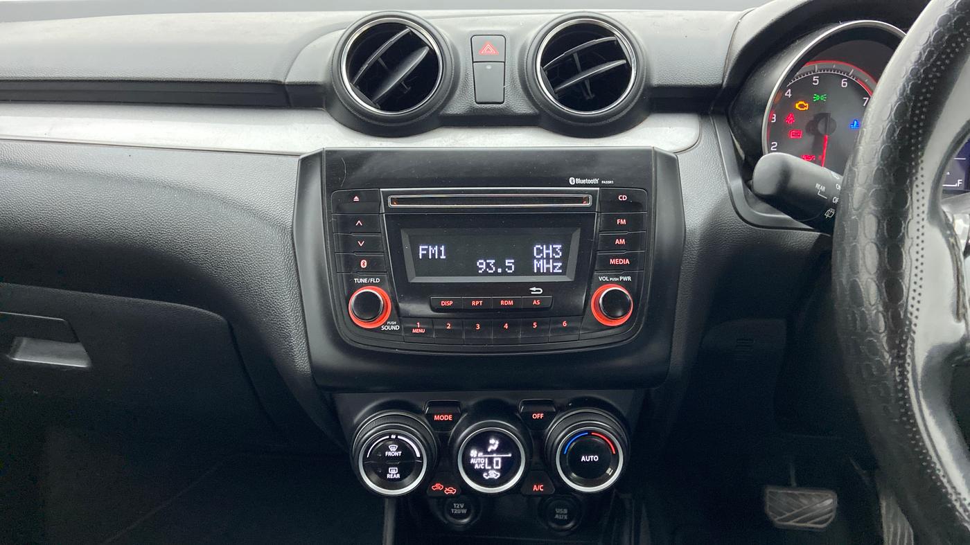 2018 Maruti Swift ZXI AMT, Petrol, Automatic, 35,174 km, Air Conditioner