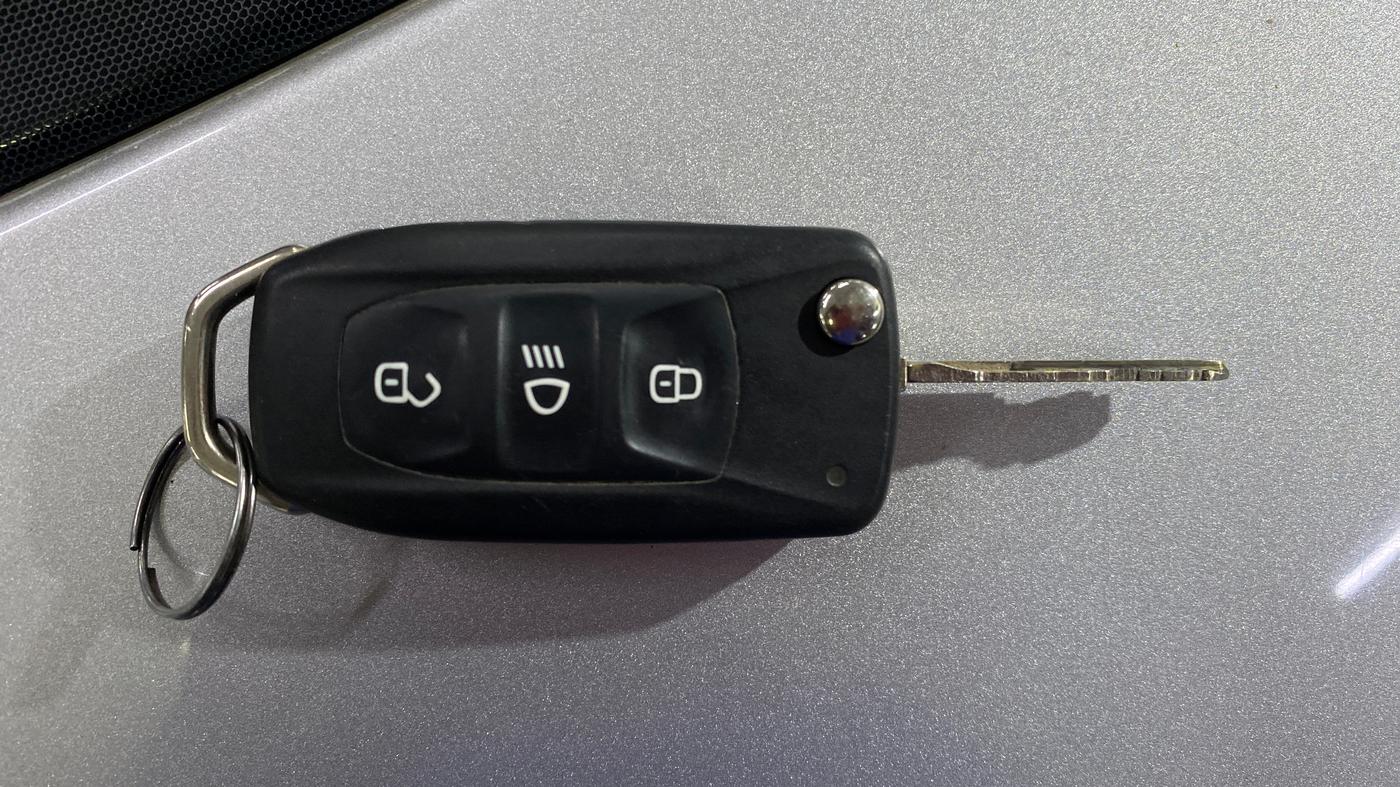 2018 Tata Tiago XZA PETROL, Petrol, Automatic, 27,449 km, Key Close Up