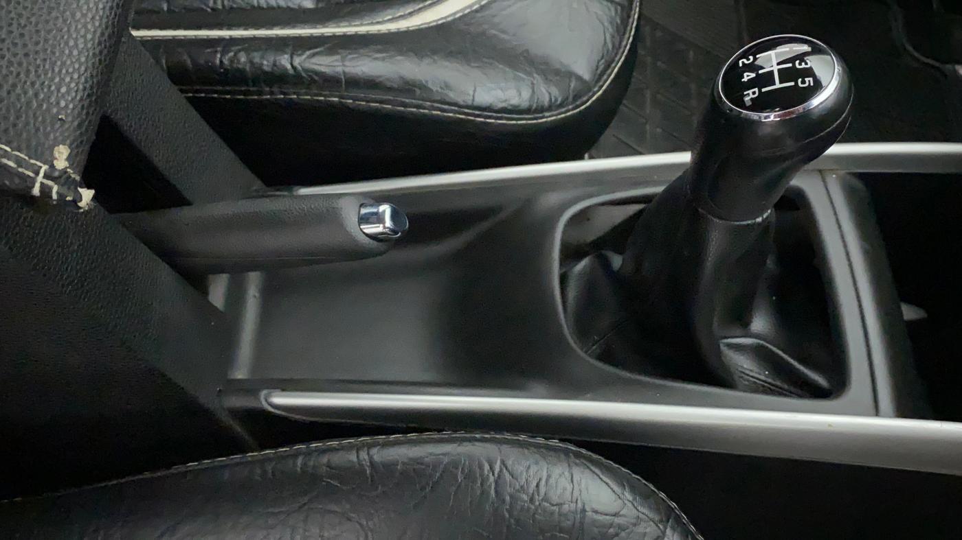 2017 Maruti Baleno DELTA PETROL 1.2, Petrol, Manual, 51,814 km, Gear Lever