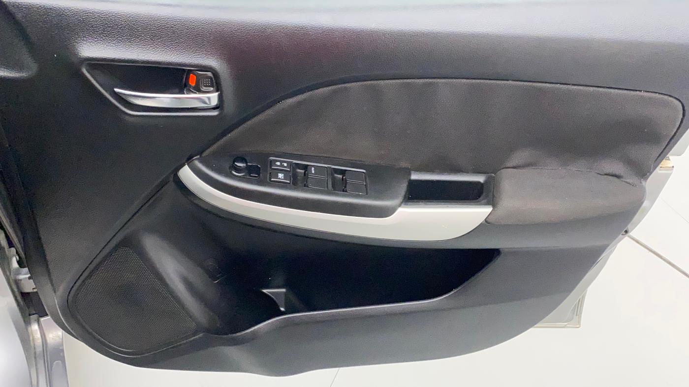 2017 Maruti Baleno DELTA PETROL 1.2, Petrol, Manual, 51,814 km, Driver Side Door Panels Control