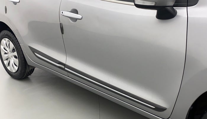 2017 Maruti Baleno DELTA PETROL 1.2, Petrol, Manual, 51,814 km, Driver-side door - Slightly dented