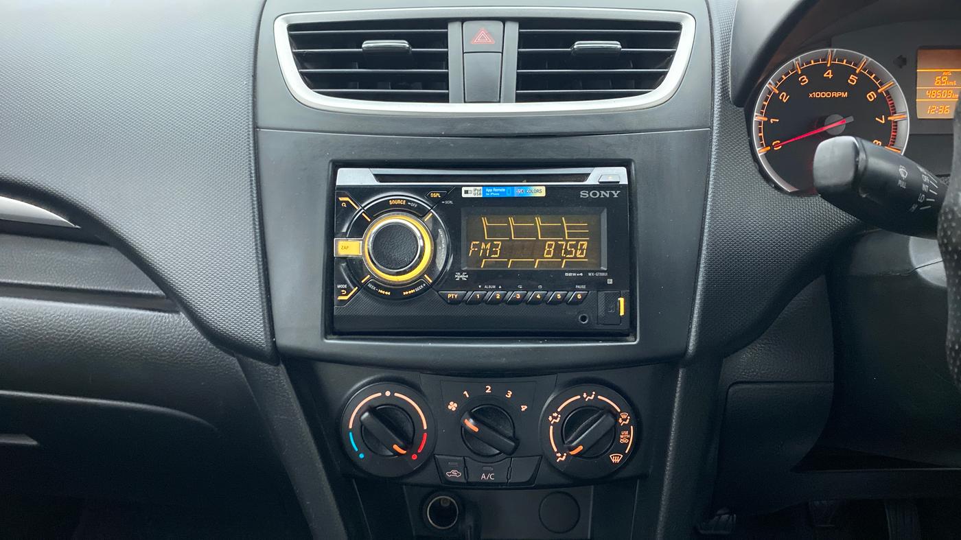 2012 Maruti Swift VXI, Petrol, Manual, 48,509 km, Air Conditioner