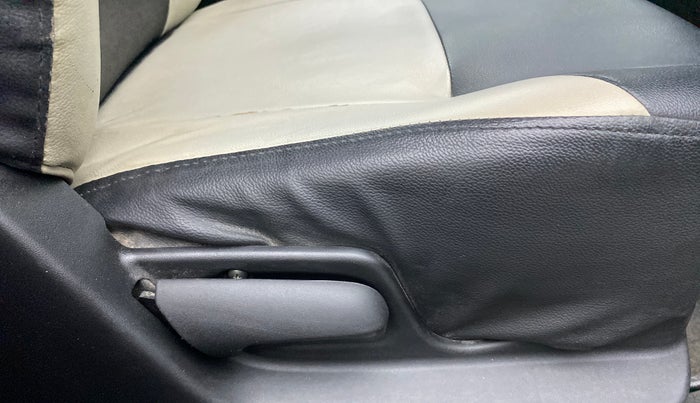 2012 Maruti Swift VXI, Petrol, Manual, 48,509 km, Driver Side Adjustment Panel