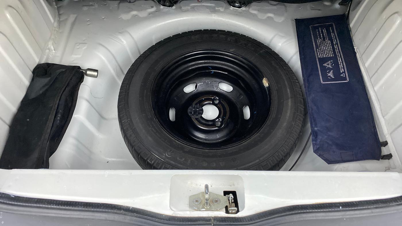 2019 Renault Kwid RXL, Petrol, Manual, 32,089 km, Spare Tyre