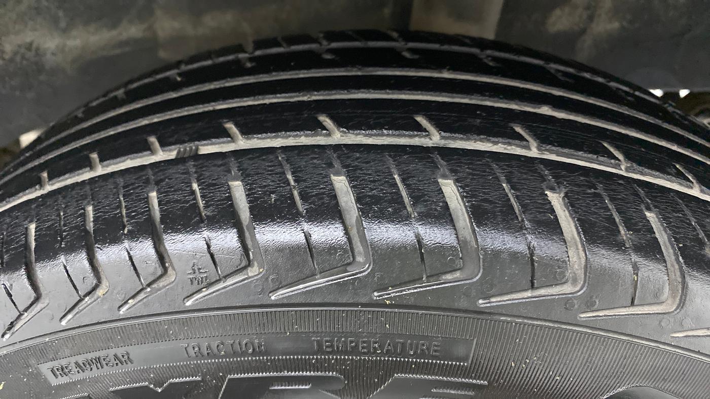 2019 Renault Kwid RXL, Petrol, Manual, 32,089 km, Left Rear Tyre Tread
