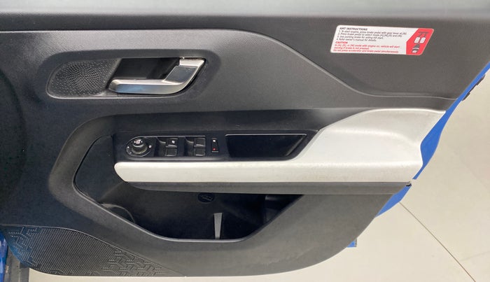 2021 Tata PUNCH CREATIVE  AMT, Petrol, Automatic, 12,600 km, Driver Side Door Panels Control