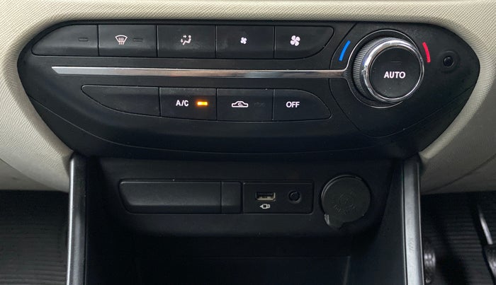 2021 Tata ALTROZ XT 1.2, Petrol, Manual, 15,928 km, Automatic Climate Control