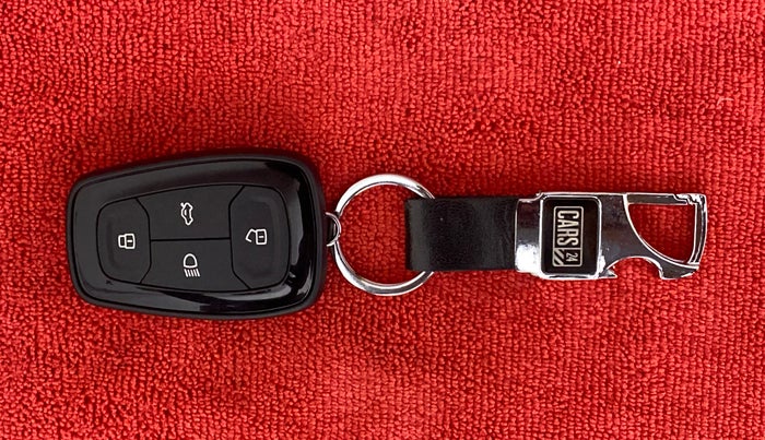 2021 Tata ALTROZ XT 1.2, Petrol, Manual, 15,928 km, Key Close Up