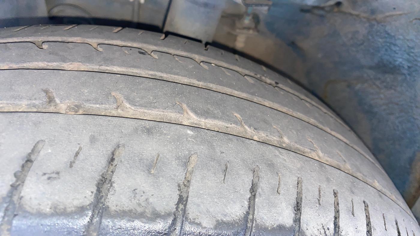2017 Nissan Micra XV CVT, Petrol, Automatic, 60,785 km, Left Front Tyre Tread