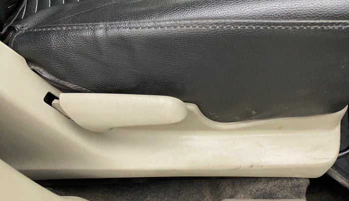 2015 Maruti Celerio VXI, Petrol, Manual, 60,841 km, Driver Side Adjustment Panel