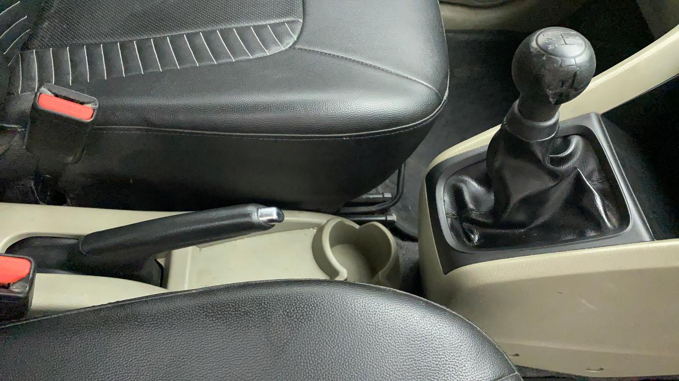 2015 Maruti Celerio VXI, Petrol, Manual, 60,841 km, Gear Lever