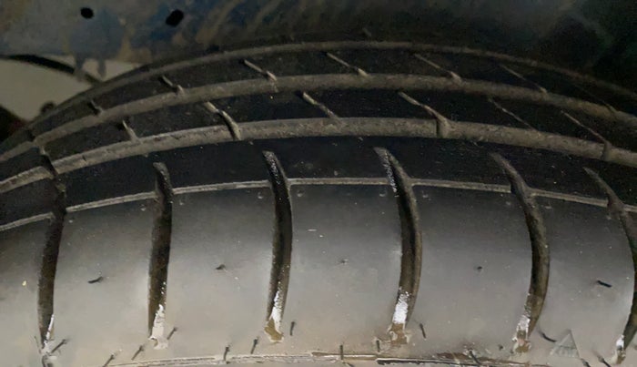 2015 Maruti Celerio VXI, Petrol, Manual, 60,841 km, Left Rear Tyre Tread