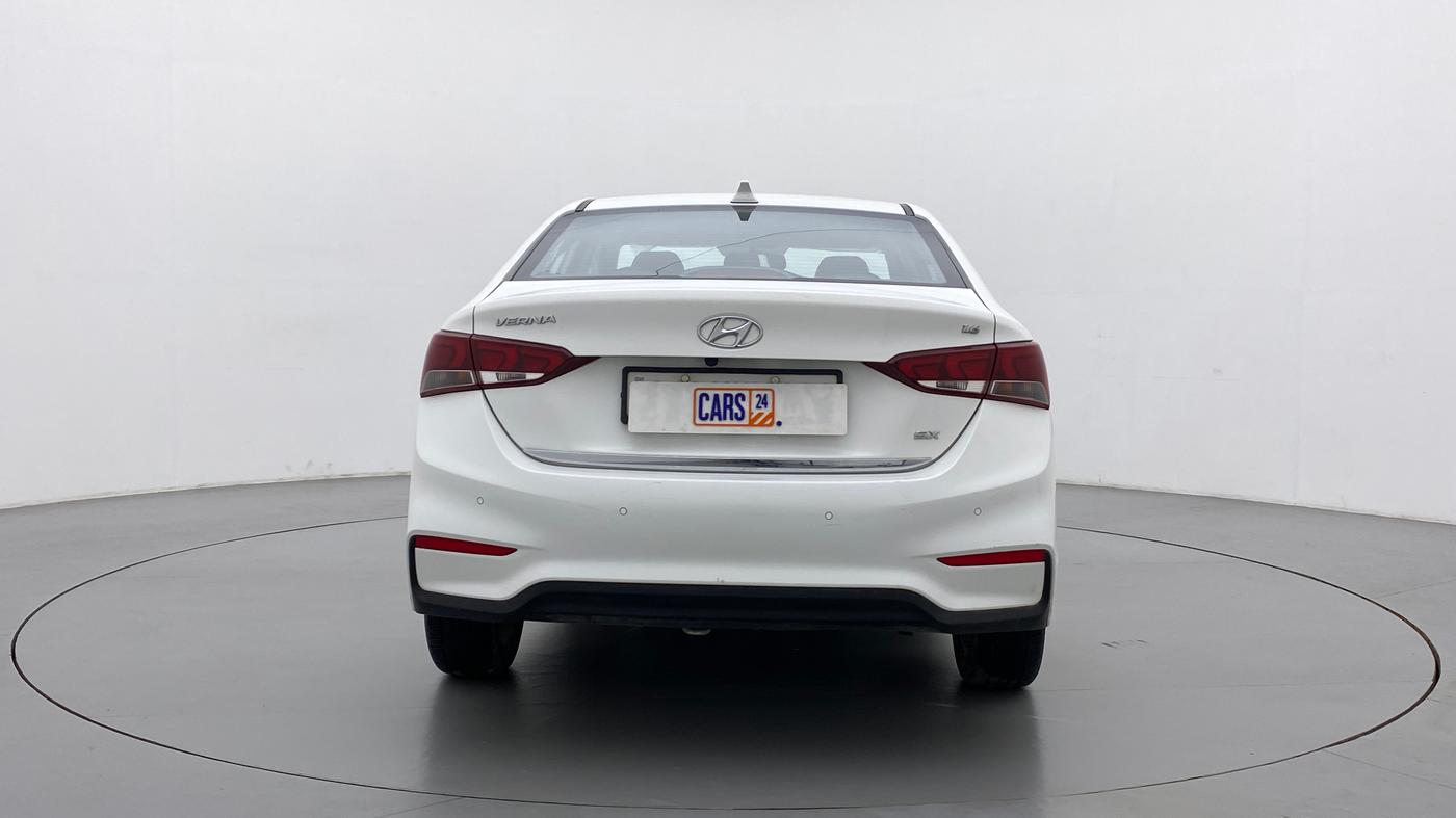 2018 Hyundai Verna 1.6 SX VTVT, Petrol, Manual, 11,205 km, Back/Rear