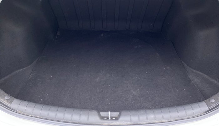2018 Hyundai Verna 1.6 SX VTVT, Petrol, Manual, 11,205 km, Boot Inside