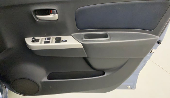 2011 Maruti Wagon R 1.0 VXI, Petrol, Manual, 18,112 km, Driver Side Door Panels Control