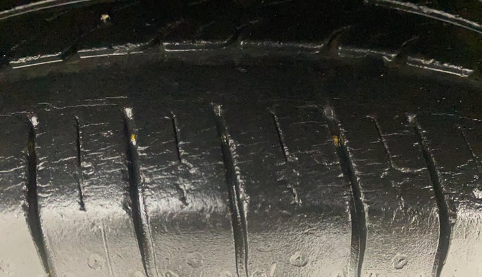 2016 Hyundai Elite i20 SPORTZ 1.2, Petrol, Manual, 15,546 km, Left Front Tyre Tread