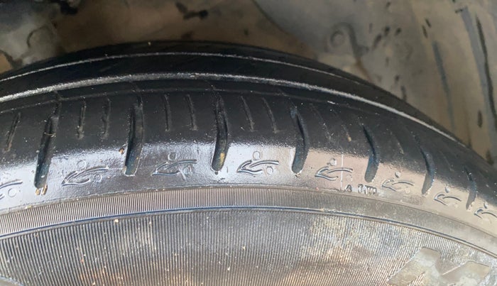 2023 Hyundai GRAND I10 NIOS SPORTZ 1.2 KAPPA VTVT CNG, CNG, Manual, 67,739 km, Right Front Tyre Tread