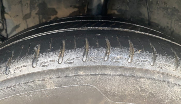 2023 Hyundai GRAND I10 NIOS SPORTZ 1.2 KAPPA VTVT CNG, CNG, Manual, 67,739 km, Right Rear Tyre Tread