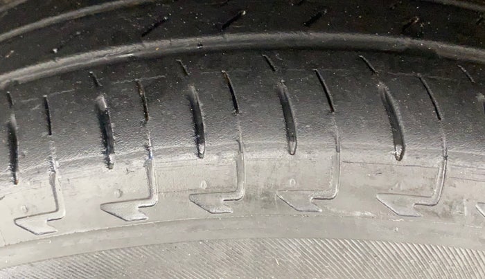 2023 Maruti IGNIS ZETA 1.2 AMT, Petrol, Automatic, 32,433 km, Left Front Tyre Tread