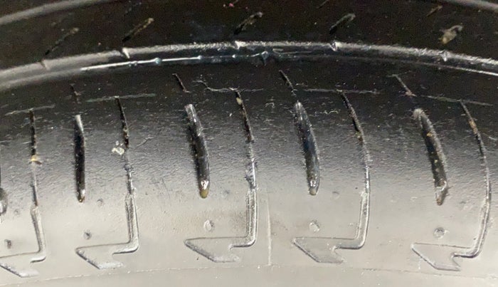 2023 Maruti IGNIS ZETA 1.2 AMT, Petrol, Automatic, 32,433 km, Left Rear Tyre Tread