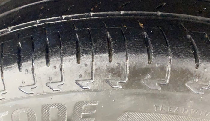 2023 Maruti IGNIS ZETA 1.2 AMT, Petrol, Automatic, 32,433 km, Right Rear Tyre Tread