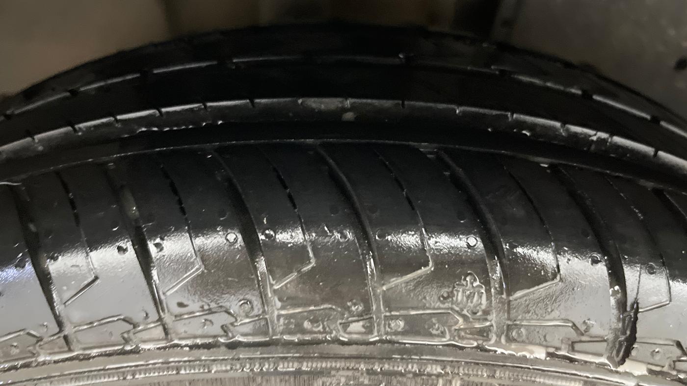 2018 Tata Tiago XZ PETROL, Petrol, Manual, 88,329 km, Right Rear Tyre Tread