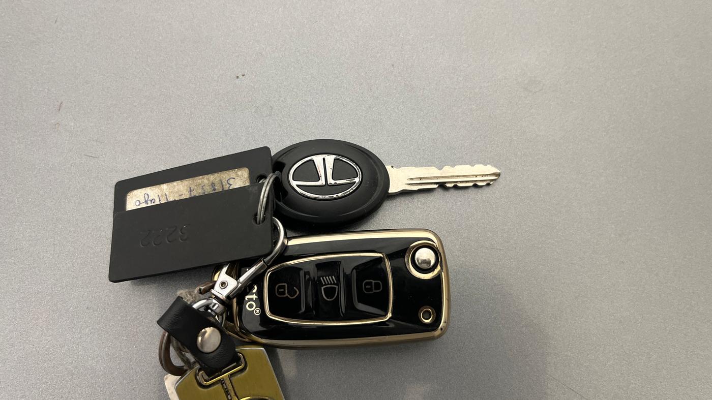 2018 Tata Tiago XZ PETROL, Petrol, Manual, 88,329 km, Key Close Up