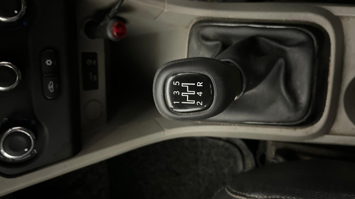 2018 Tata Tiago XZ PETROL, Petrol, Manual, 88,329 km, Gear Lever