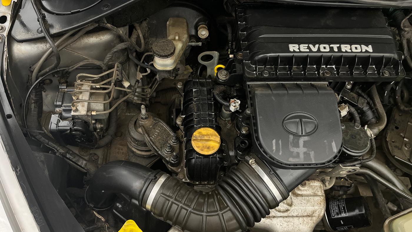 2018 Tata Tiago XZ PETROL, Petrol, Manual, 88,329 km, Engine View - Right