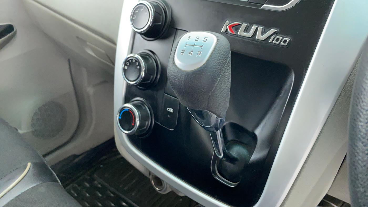2016 Mahindra Kuv100 K6+ 6 STR, Petrol, Manual, 19,235 km, Gear Lever