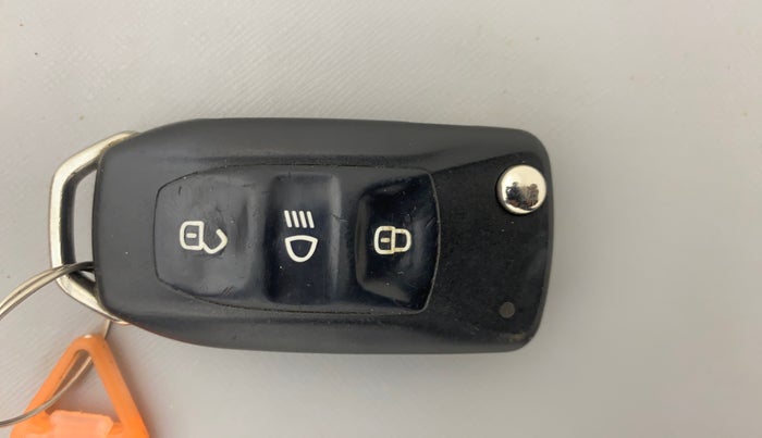2016 Tata Tiago XZ PETROL, Petrol, Manual, 56,229 km, Key Close Up