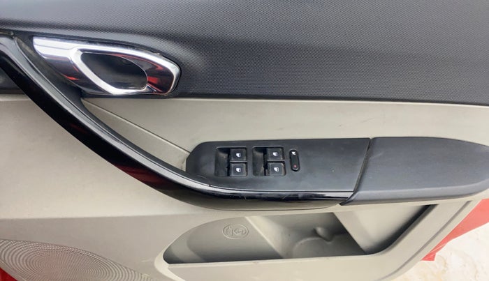 2016 Tata Tiago XZ PETROL, Petrol, Manual, 56,229 km, Driver Side Door Panels Control