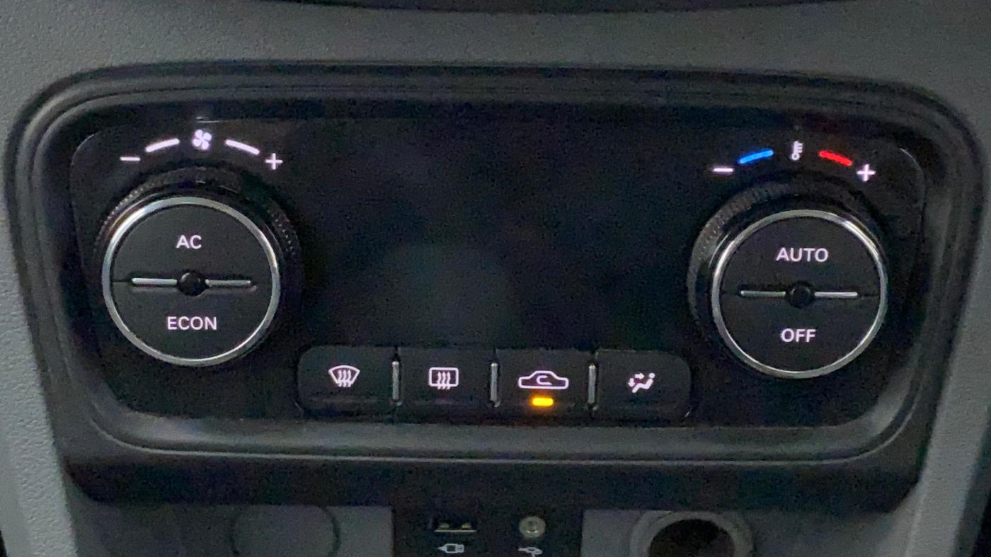 2019 Tata TIGOR XZ PLUS PETROL, Petrol, Manual, 25,712 km, Automatic Climate Control