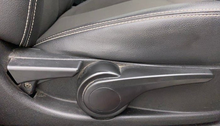 2019 Tata TIGOR XZ PLUS PETROL, Petrol, Manual, 25,712 km, Driver Side Adjustment Panel