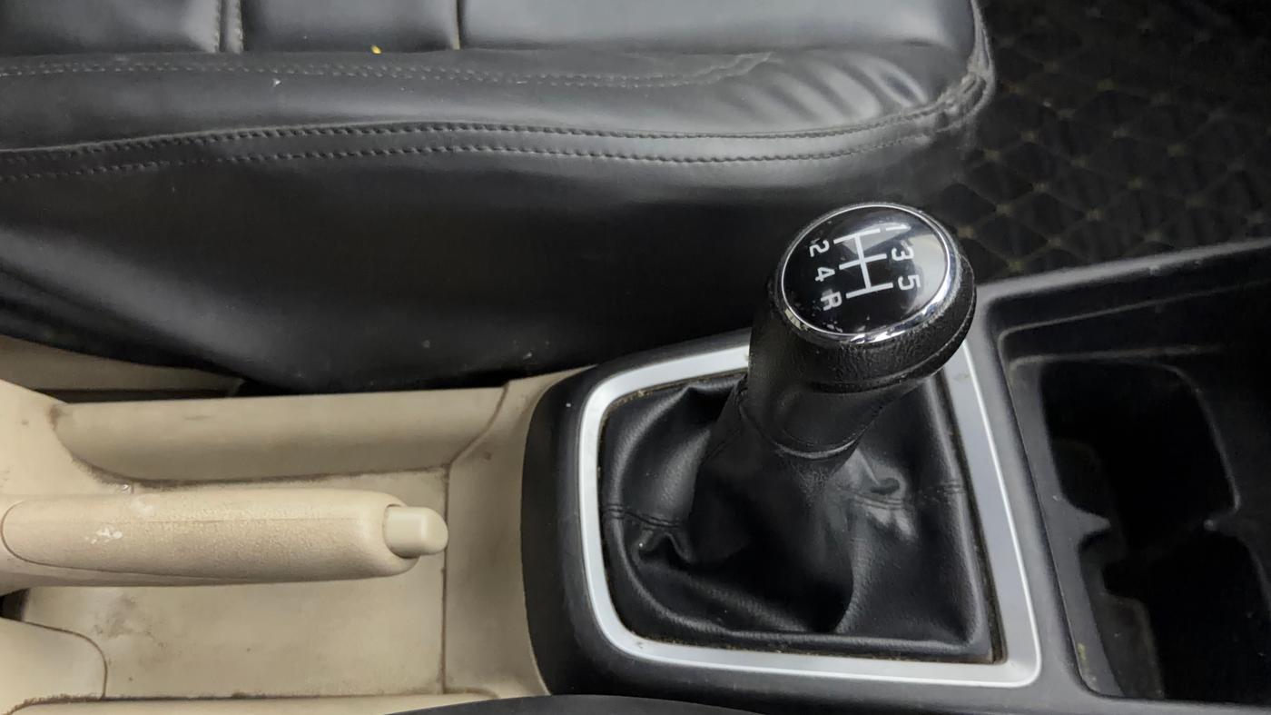 2021 Maruti Dzire LXI, CNG, Manual, 68,572 km, Gear Lever