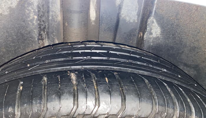 2024 Volkswagen VIRTUS Highline Plus 1.0 TSI AT, Petrol, Automatic, 21,452 km, Right Rear Tyre Tread