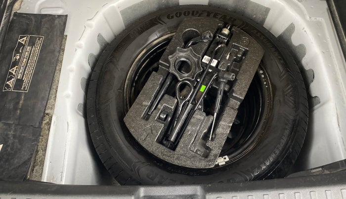 2022 Skoda KUSHAQ AMBITION 1.0L TSI MT, Petrol, Manual, 45,014 km, Spare Tyre