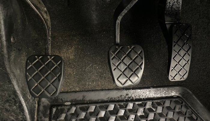 2022 Skoda KUSHAQ AMBITION 1.0L TSI MT, Petrol, Manual, 45,014 km, Pedals